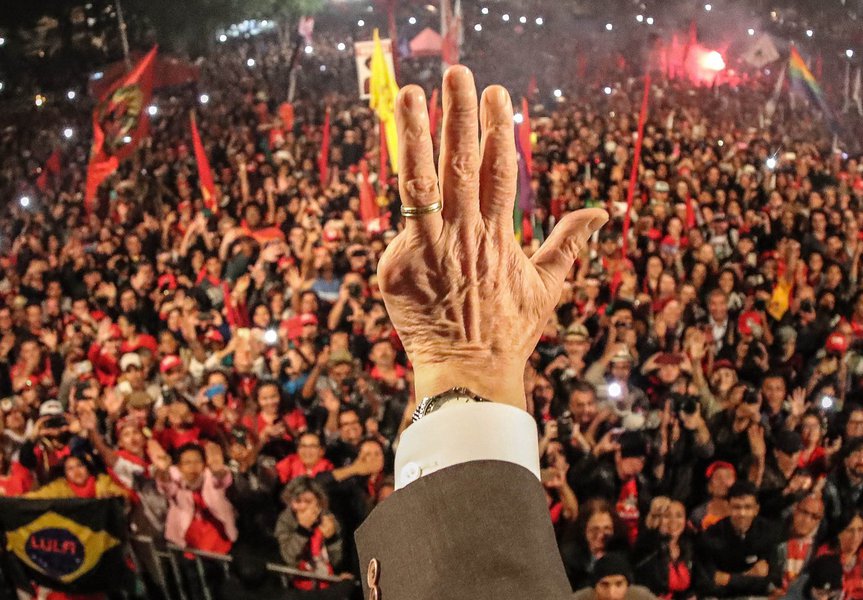 Lula quatro dedos imagem grande (Foto: Alencar Santana Braga) Lula quatro dedos imagem grande