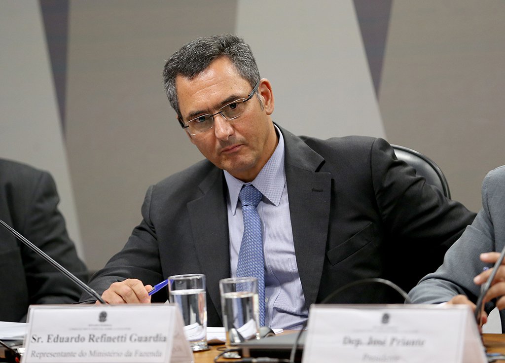 Brasília - O ministro interino da Fazenda, Eduardo Guardia durante audiência pública da Comissão Mista Especial sobre a Lei Kandir (Wilson Dias/Agência Brasil) (Foto: Gustavo Conde) Brasília - O ministro interino da Fazenda, Eduardo Guardia durante audiência pública da Comissão Mista Especial sobre a Lei Kandir (Wilson Dias/Agência Brasil)