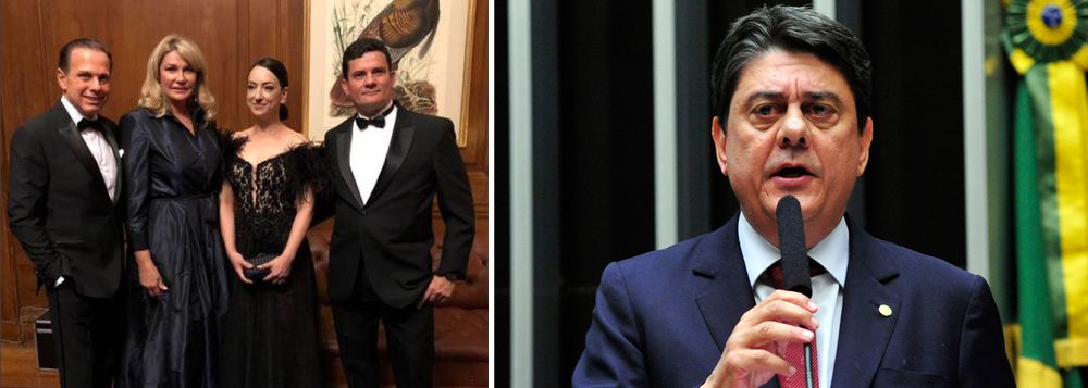 Deputado Wadih Damous (PT-RJ) vai ao Conselho Nacional de Justiça (CNJ) para denunciar conflito de interesses envolvendo Sergio Moro, a Petrobras e um escritório de advocacia de São Paulo; na semana passada, Moro palestrou em um evento em Nova York que teve entre os financiadores um escritório contratado pela estatal; Damous enxergou grave violação do Código de Ética da Magistratura, que ele lembra que diz ser dever do magistrado recusar benefícios ou vantagens de ente público, de empresa privada ou de pessoa física que possam comprometer sua independência funcional (Foto: Gisele Federicce) Deputado Wadih Damous (PT-RJ) vai ao Conselho Nacional de Justiça (CNJ) para denunciar conflito de interesses envolvendo Sergio Moro, a Petrobras e um escritório de advocacia de São Paulo; na semana passada, Moro palestrou em um evento em Nova York que teve entre os financiadores um escritório contratado pela estatal; Damous enxergou grave violação do Código de Ética da Magistratura, que ele lembra que diz ser dever do magistrado recusar benefícios ou vantagens de ente público, de empresa privada ou de pessoa física que possam comprometer sua independência funcional