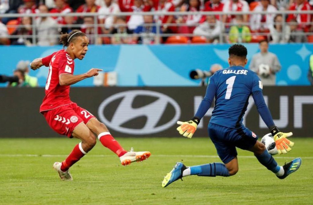Yussuf Poulsen se redimiu ao marcar o único gol da partida contra o Peru após cometer um pênalti no primeiro tempo, e a Dinamarca conseguiu uma vitória crucial por 1 x 0 no Grupo C para começar sua campanha na Copa do Mundo neste sábado na Mordovia Arena (Foto: Leonardo Lucena) Yussuf Poulsen se redimiu ao marcar o único gol da partida contra o Peru após cometer um pênalti no primeiro tempo, e a Dinamarca conseguiu uma vitória crucial por 1 x 0 no Grupo C para começar sua campanha na Copa do Mundo neste sábado na Mordovia Arena