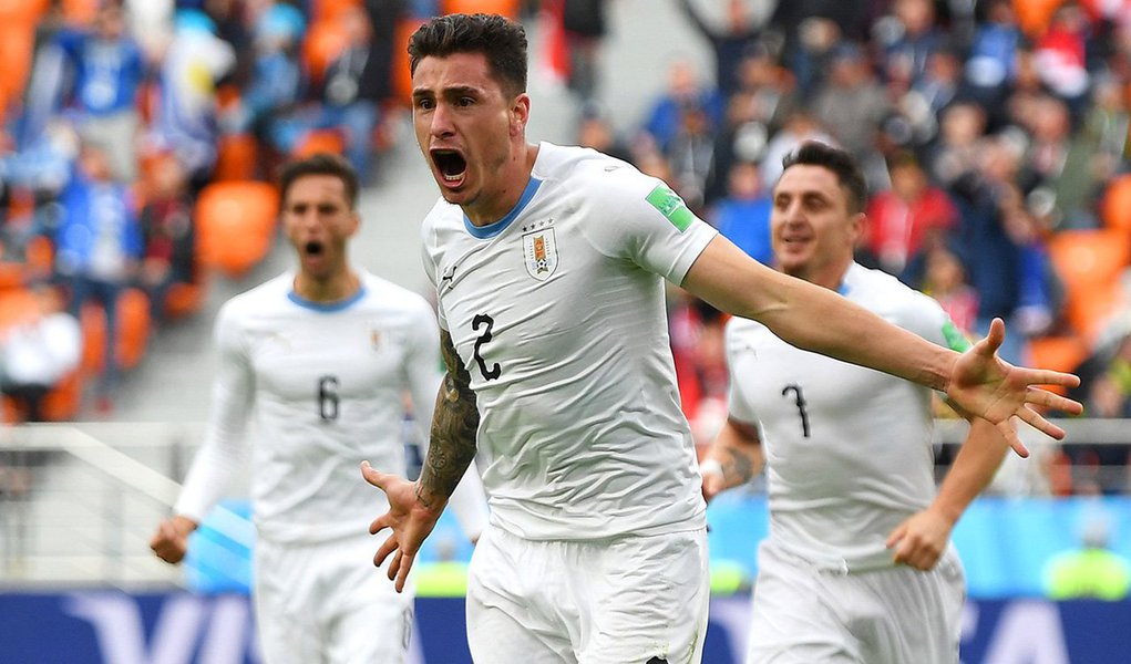 A seleção do Uruguai conseguiu uma vitória no sufoco por 1 x 0 sobre o Egito, nesta sexta-feira, na partida que fechou a primeira rodada do Grupo A da Copa do Mundo, graças a um gol de cabeça de José María Giménez nos minutos finais da partida (Foto: Gisele Federicce) A seleção do Uruguai conseguiu uma vitória no sufoco por 1 x 0 sobre o Egito, nesta sexta-feira, na partida que fechou a primeira rodada do Grupo A da Copa do Mundo, graças a um gol de cabeça de José María Giménez nos minutos finais da partida