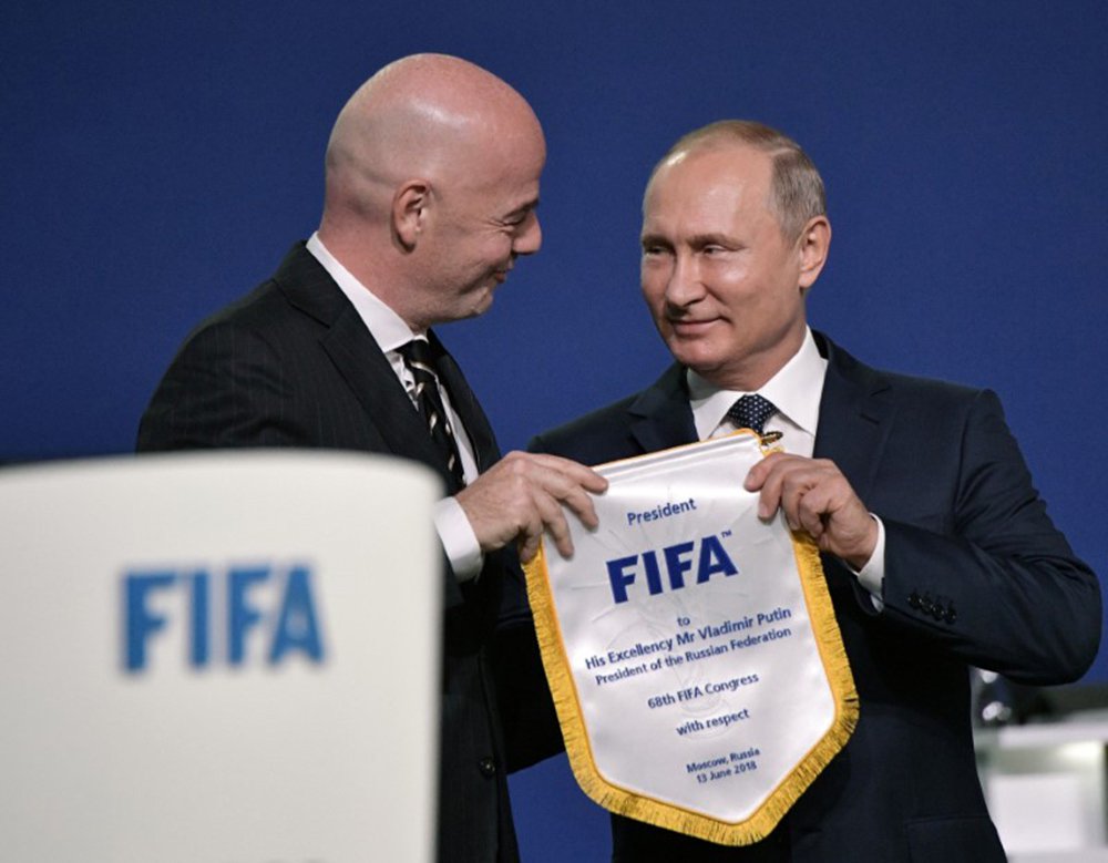 Presidente russo, Vladimir Putin, e presidente da Fifa, Gianni Infantino 13/06/2018 Sputnik/Alexei Nikolsky/Kremlin via REUTERS (Foto: Leonardo Lucena) Presidente russo, Vladimir Putin, e presidente da Fifa, Gianni Infantino 13/06/2018 Sputnik/Alexei Nikolsky/Kremlin via REUTERS