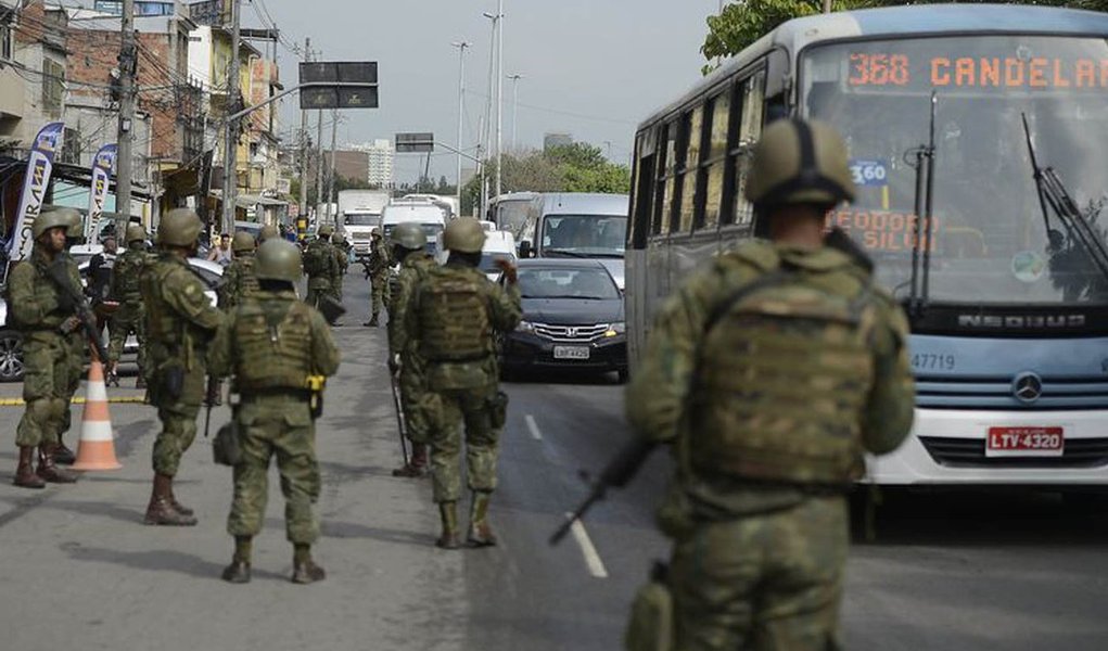 Metade dos homicídios registrados em 2016 ocorreram em apenas 123 cidades brasileiras, aponta o Atlas da Violência 2018 – Políticas Públicas e Retratos dos Municípios Brasileiros, do Ipea e Fórum Brasileiro de Segurança Pública (FBSP); o ranking dos 309 municípios com maior taxa de mortalidade é encabeçado por Queimados, no Rio de Janeiro, com 134,9 homicídios por grupo de 100 mil pessoas (Foto: Aquiles Lins) Metade dos homicídios registrados em 2016 ocorreram em apenas 123 cidades brasileiras, aponta o Atlas da Violência 2018 – Políticas Públicas e Retratos dos Municípios Brasileiros, do Ipea e Fórum Brasileiro de Segurança Pública (FBSP); o ranking dos 309 municípios com maior taxa de mortalidade é encabeçado por Queimados, no Rio de Janeiro, com 134,9 homicídios por grupo de 100 mil pessoas