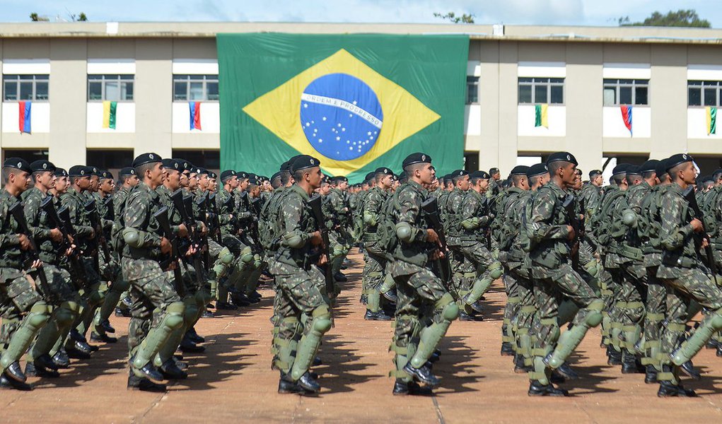 A 8ª Vara Federal Criminal do Rio aceitou a denúncia e o médico general reformado do Exército, Ricardo Agnese Fayad, terá de responder pelos crimes de tortura cometidos na ditadura; ele é acusado de participar de sessões de tortura contra Espedito de Freitas, em 1970; o ex-oficial já perdeu o direito ao exercício profissional ao ter o registro cassado pelo Conselho Regional de Medicina do Rio (Foto: Voney Malta) A 8ª Vara Federal Criminal do Rio aceitou a denúncia e o médico general reformado do Exército, Ricardo Agnese Fayad, terá de responder pelos crimes de tortura cometidos na ditadura; ele é acusado de participar de sessões de tortura contra Espedito de Freitas, em 1970; o ex-oficial já perdeu o direito ao exercício profissional ao ter o registro cassado pelo Conselho Regional de Medicina do Rio