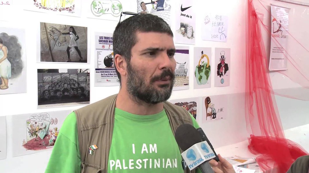 latuff (Foto: Gisele Federicce) latuff