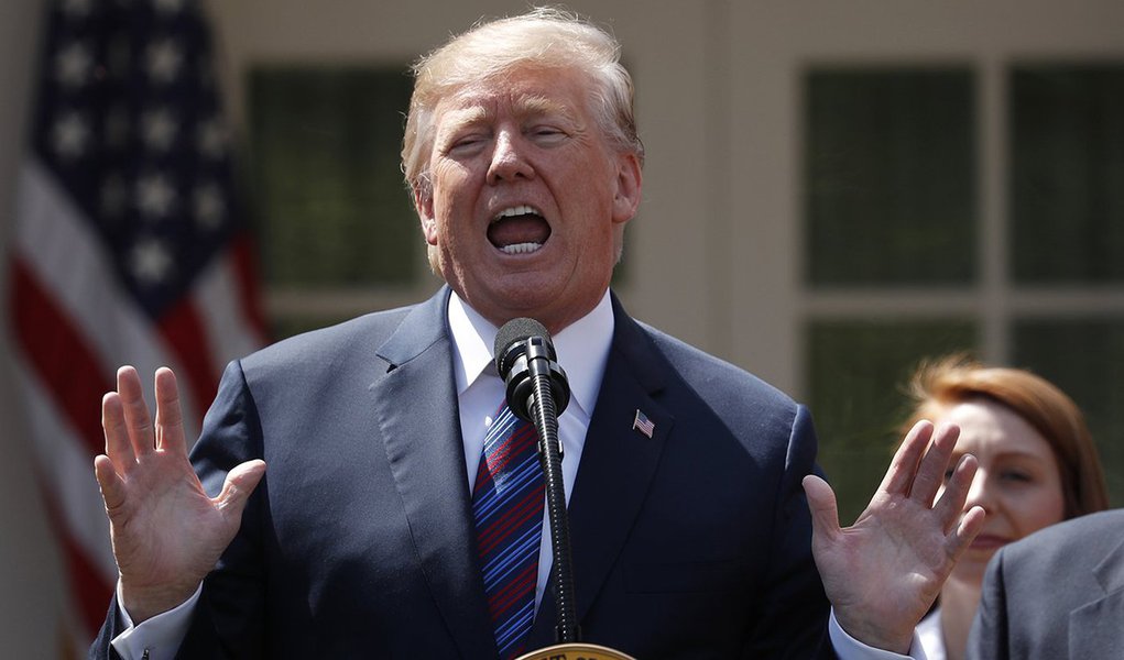 Trump faz discurso na Casa Branca 12/4/2018 REUTERS/Kevin Lamarque (Foto: Aquiles Lins) Trump faz discurso na Casa Branca 12/4/2018 REUTERS/Kevin Lamarque