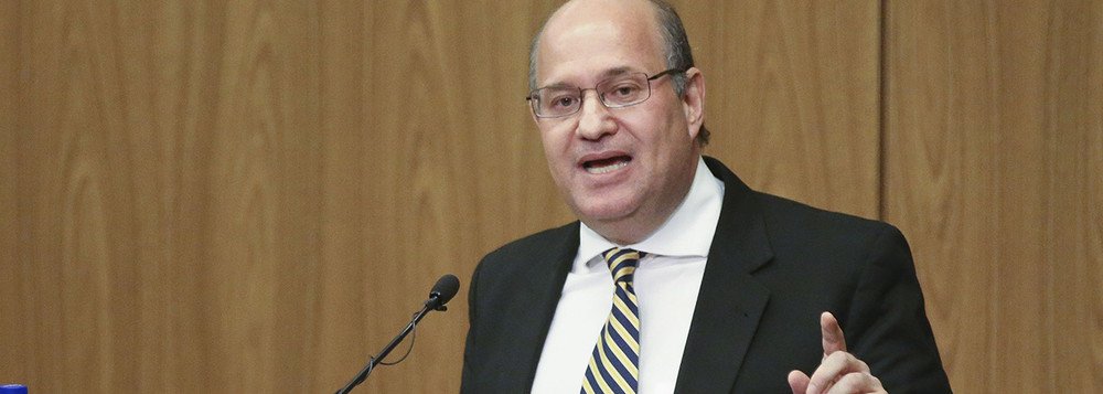 Brasília - O novo presidente do BC, Ilan Goldfajn participa da Cerimônia de transferência do cargo de presidente do Banco Central (Fabio Rodrigues Pozzebom/Agência Brasil)
(Foto: Leonardo Lucena) Brasília - O novo presidente do BC, Ilan Goldfajn participa da Cerimônia de transferência do cargo de presidente do Banco Central (Fabio Rodrigues Pozzebom/Agência Brasil)
