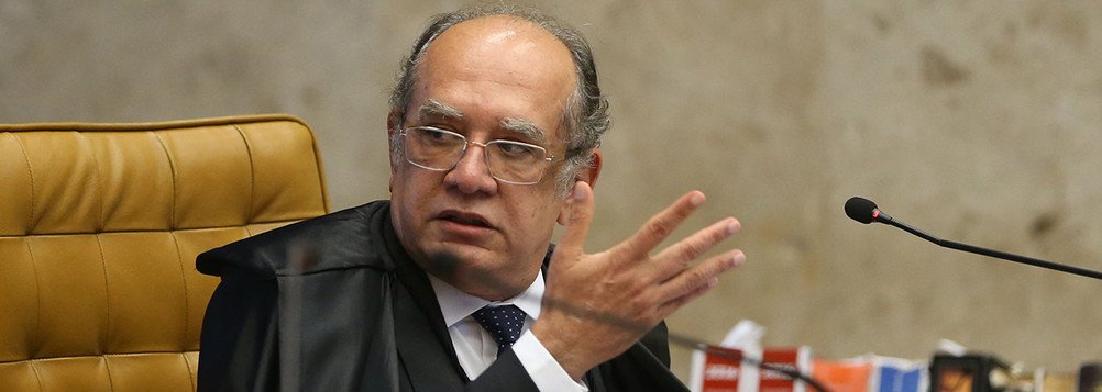 Segundo recurso impetrado pelo jurista Modesto Carvalhosa, o ministro do STF Gilmar Mendes teria cometido crime de responsabilidade, como encontros privados com Michel Temer, fora da agenda oficial, a suposta tentativa de convencer o senador Flexa Ribeiro (PSDB-PA) a seguir orientação tucana no projeto de lei de abuso de autoridade, por solicitação do senador Aécio Neves (PSDB-MG), dentre outras ações (Foto: Leonardo Lucena) Segundo recurso impetrado pelo jurista Modesto Carvalhosa, o ministro do STF Gilmar Mendes teria cometido crime de responsabilidade, como encontros privados com Michel Temer, fora da agenda oficial, a suposta tentativa de convencer o senador Flexa Ribeiro (PSDB-PA) a seguir orientação tucana no projeto de lei de abuso de autoridade, por solicitação do senador Aécio Neves (PSDB-MG), dentre outras ações