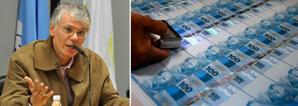 Para o economista da UFRJ João Sicsú, a economia brasileira não decolou, a despeito do discurso oficial do governo Michel Temer de que tudo vai bem; "Estamos completamente paralisados. Não temos ninguém para lançar corda ou escada no poço", diz; "A crise política permanece. E as políticas de austeridade permanecem. Não é que a gente não tem um plano (de recuperação). Os fatores que levaram à depressão estão aí, deixando o nosso cidadão no fundo do poço", completa (Foto: Paulo Emílio) Para o economista da UFRJ João Sicsú, a economia brasileira não decolou, a despeito do discurso oficial do governo Michel Temer de que tudo vai bem; "Estamos completamente paralisados. Não temos ninguém para lançar corda ou escada no poço", diz; "A crise política permanece. E as políticas de austeridade permanecem. Não é que a gente não tem um plano (de recuperação). Os fatores que levaram à depressão estão aí, deixando o nosso cidadão no fundo do poço", completa