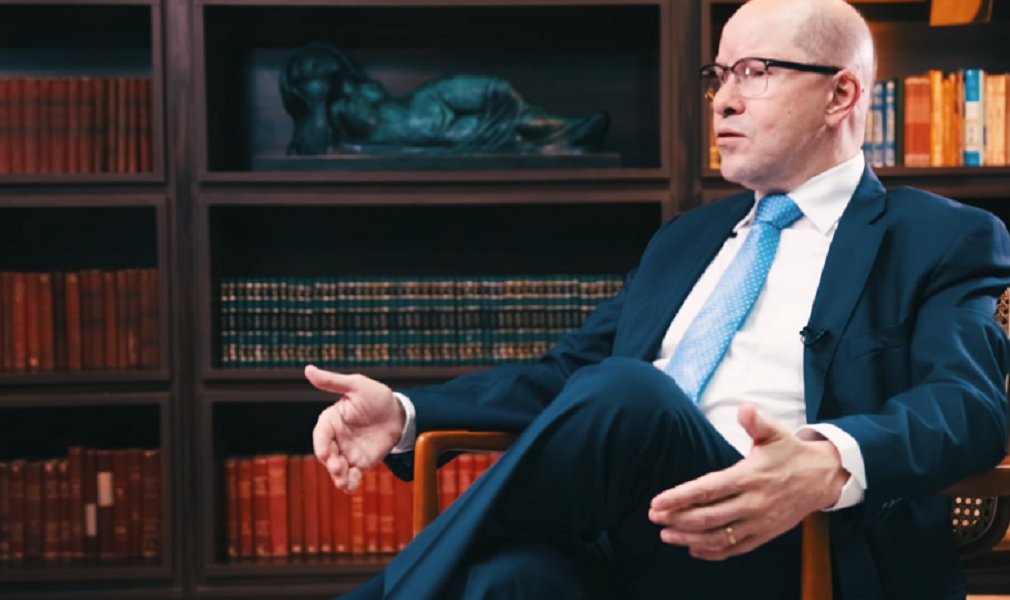 "Não tenho plano B", afirmou hoje o ex-senador Demóstenes Torres (PTB) ao garantir que, mesmo não sendo contemplado como candidato a senador na chapa base, não deixará o grupo político de Marconi Perillo e José Eliton; "Definitivamente, vou permanecer na base aliada"; Demóstenes disse que para ele pouco importa se a base aliada tem ou não desgastes, se tem muito tempo no poder e se isso vai contar contra; "Eu faço parte deste grupo e jamais serei traidor, como nunca fui na minha vida" (Foto: José Barbacena) "Não tenho plano B", afirmou hoje o ex-senador Demóstenes Torres (PTB) ao garantir que, mesmo não sendo contemplado como candidato a senador na chapa base, não deixará o grupo político de Marconi Perillo e José Eliton; "Definitivamente, vou permanecer na base aliada"; Demóstenes disse que para ele pouco importa se a base aliada tem ou não desgastes, se tem muito tempo no poder e se isso vai contar contra; "Eu faço parte deste grupo e jamais serei traidor, como nunca fui na minha vida"
