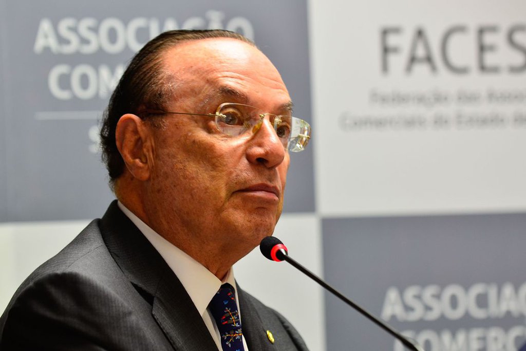 São Paulo - O deputado federal Paulo Maluf participa de evento na Associação Comercial de São Paulo (ACSP), sobre perspectivas e investimentos para 2016. (Foto: Rovena Rosa/Agência Brasil) (Foto: Leonardo Lucena) São Paulo - O deputado federal Paulo Maluf participa de evento na Associação Comercial de São Paulo (ACSP), sobre perspectivas e investimentos para 2016. (Foto: Rovena Rosa/Agência Brasil)