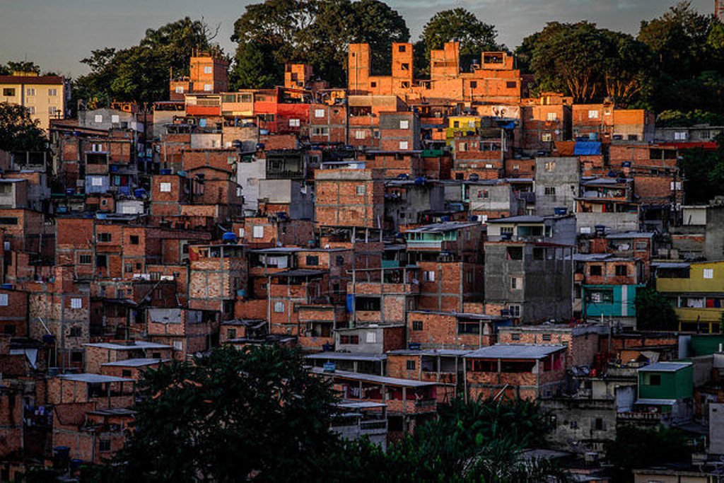Construído em diálogo com a sociedade civil, o Plano Diretor Estratégico de São Paulo foi aprovado em 2014 e, no ano passado, ganhou o prêmio ONU-Habitat, que celebra práticas inovadoras que auxiliam na construção de cidades mais humanas; mesmo assim, a gestão do ex-prefeito João Dória (PSDB), que segue sob o vice Bruno Covas (PSDB), anunciou a revisão da Lei de Zoneamento (Foto: Leonardo Lucena) Construído em diálogo com a sociedade civil, o Plano Diretor Estratégico de São Paulo foi aprovado em 2014 e, no ano passado, ganhou o prêmio ONU-Habitat, que celebra práticas inovadoras que auxiliam na construção de cidades mais humanas; mesmo assim, a gestão do ex-prefeito João Dória (PSDB), que segue sob o vice Bruno Covas (PSDB), anunciou a revisão da Lei de Zoneamento