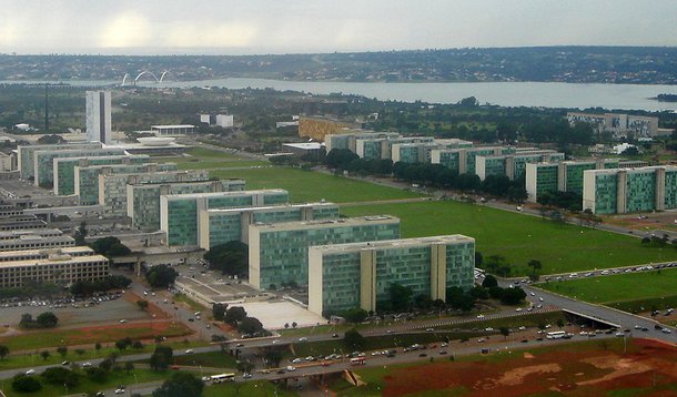 Esplanada dos Ministerios, Brasilia (Foto: Décio Lima) Esplanada dos Ministerios, Brasilia