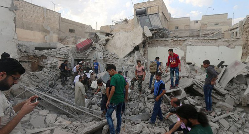 O porta-voz do Ministério da Defesa da Rússia, Igor Konashenkov, disse que a Rússia dispõe de "inúmeras provas" de que o suposto "ataque" em Ghouta Oriental em 7 de abril foi uma provocação previamente planejada por especialistas; segundo ele, a entidade "tem provas do envolvimento direto do Reino Unido" na respectiva provocação
(Foto: Leonardo Lucena)
O porta-voz do Ministério da Defesa da Rússia, Igor Konashenkov, disse que a Rússia dispõe de "inúmeras provas" de que o suposto "ataque" em Ghouta Oriental em 7 de abril foi uma provocação previamente planejada por especialistas; segundo ele, a entidade "tem provas do envolvimento direto do Reino Unido" na respectiva provocação