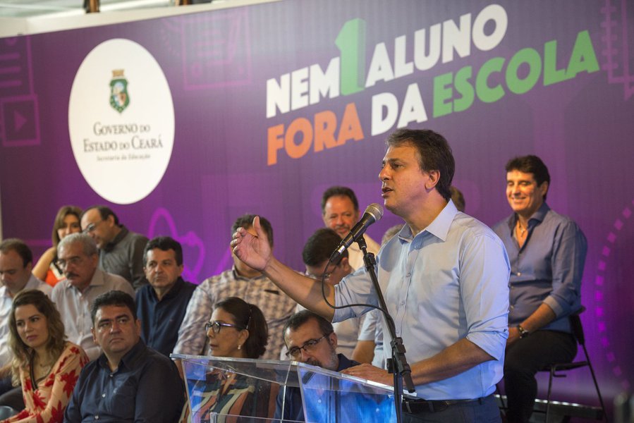 NEM UM ALUNO FORA DA ESCOLA; FOTOS MARCOS STUDART (Foto: Rodrigo Rocha) NEM UM ALUNO FORA DA ESCOLA; FOTOS MARCOS STUDART