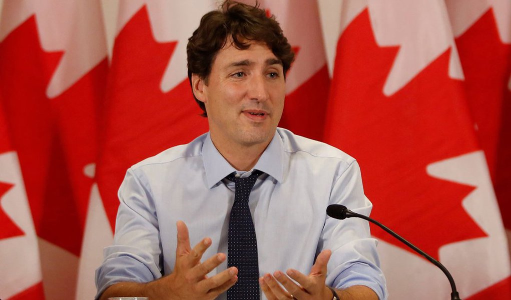 Está aberta a temporada de caça de Justin Trudeau na administração Donald Trump, com o chefe do conselho de comércio da Casa Branca lançando um ataque ao primeiro-ministro canadense; "Há um lugar especial no inferno para qualquer líder estrangeiro que se envolva em diplomacia de má fé com o presidente Donald J. Trump e tente esfaqueá-lo nas costas ao sair", declarou Peter Navarro após o Canadá anunciar que irá adotar medidas de retaliação contra os EUA em relação as tarifas comerciais entre os dois países (Foto: Paulo Emílio) Está aberta a temporada de caça de Justin Trudeau na administração Donald Trump, com o chefe do conselho de comércio da Casa Branca lançando um ataque ao primeiro-ministro canadense; "Há um lugar especial no inferno para qualquer líder estrangeiro que se envolva em diplomacia de má fé com o presidente Donald J. Trump e tente esfaqueá-lo nas costas ao sair", declarou Peter Navarro após o Canadá anunciar que irá adotar medidas de retaliação contra os EUA em relação as tarifas comerciais entre os dois países