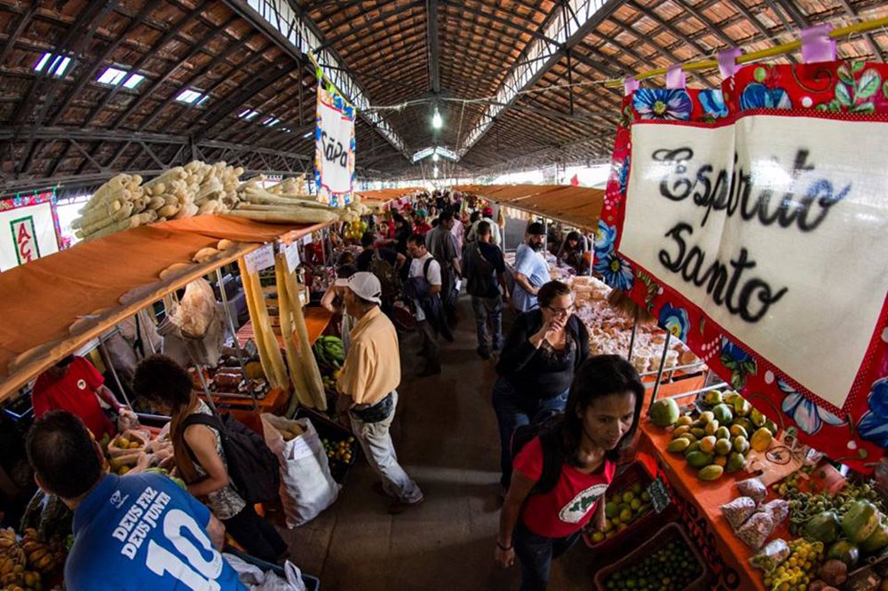 Do campo para a cidade, da produção na roça ao prato das famílias brasileiras: pratos típicos e gastronomia com gosto de luta; assim é o espaço Culinária da Terra, que funcionará durante 3ª Feira Nacional da Reforma Agrária, em São Paulo; organizado por assentados e acampados do Movimento dos Trabalhadores e Trabalhadoras Rurais Sem Terra (MST), o espaço contará com a participação de 20 estados (Foto: Voney Malta) Do campo para a cidade, da produção na roça ao prato das famílias brasileiras: pratos típicos e gastronomia com gosto de luta; assim é o espaço Culinária da Terra, que funcionará durante 3ª Feira Nacional da Reforma Agrária, em São Paulo; organizado por assentados e acampados do Movimento dos Trabalhadores e Trabalhadoras Rurais Sem Terra (MST), o espaço contará com a participação de 20 estados