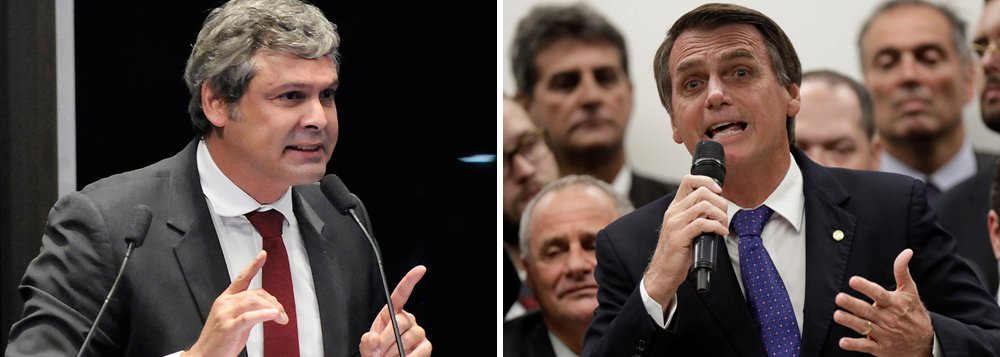 Senador do PT respondeu a um vídeo publicado por Jair Bolsonaro contra ele, depois que Lindbergh Farias responsabilizou o deputado, entre outros fatores, como Moro e Globo, pelo atentado a tiros contra o acampamento em Curitiba; "O candidato fascista, porta-voz do ódio, que já simulou uma arma com os dedos e 'atirou' num boneco do Lula, resolveu abrir guerra contra mim. Repito o que eu falei: Bolsonaro, vc é sim responsável pela escalada do fascismo e da intolerância!" (Foto: Gisele Federicce) Senador do PT respondeu a um vídeo publicado por Jair Bolsonaro contra ele, depois que Lindbergh Farias responsabilizou o deputado, entre outros fatores, como Moro e Globo, pelo atentado a tiros contra o acampamento em Curitiba; "O candidato fascista, porta-voz do ódio, que já simulou uma arma com os dedos e 'atirou' num boneco do Lula, resolveu abrir guerra contra mim. Repito o que eu falei: Bolsonaro, vc é sim responsável pela escalada do fascismo e da intolerância!"