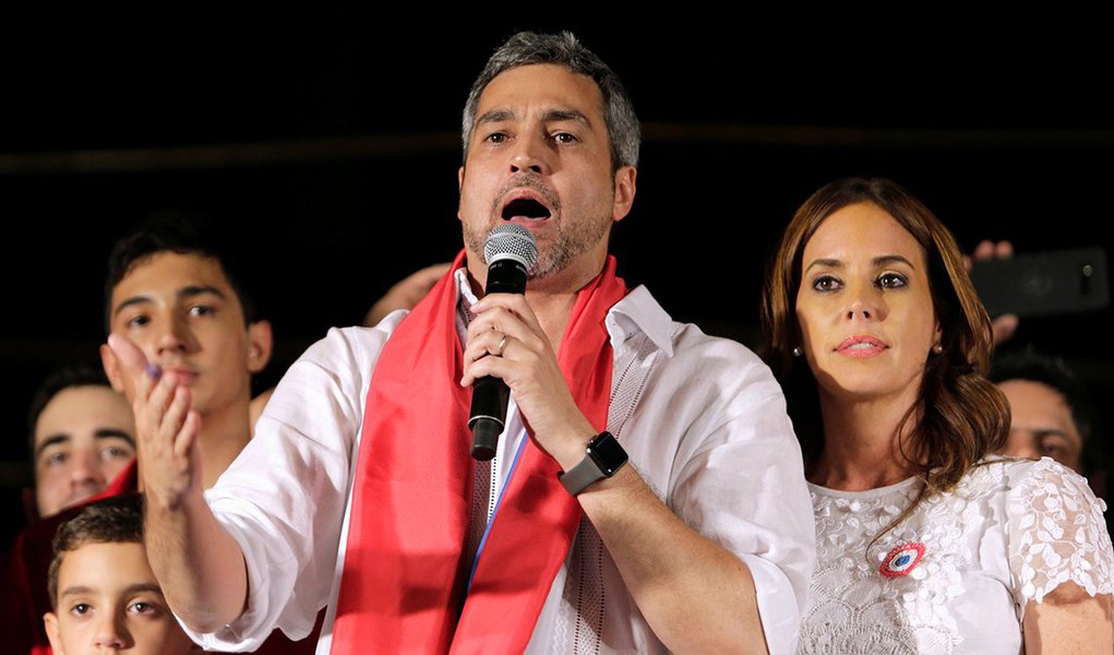 Presidente eleito do Paraguai, Mario Abdo Benítez, discursa para simpatizantes em Assunção 22/04/2018 REUTERS/Mario Valdez (Foto: Paulo Moreira Leite) Presidente eleito do Paraguai, Mario Abdo Benítez, discursa para simpatizantes em Assunção 22/04/2018 REUTERS/Mario Valdez