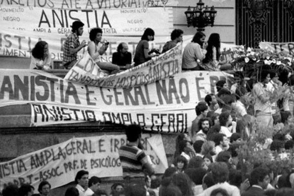 Relatório final da Comissão da Verdade traz documentos que provam a responsabilidade da universidade em violações; Alunos, professores e funcionários da USP que morreram ou desapareceram sob tutela do Estado, em órgãos de repressão, também têm destaque no trabalho; são 47 pessoas, mais de 10% das 434 pessoas mortas e desaparecidas que constam do relatório final da Comissão Nacional da Verdade (Foto: Aquiles Lins) Relatório final da Comissão da Verdade traz documentos que provam a responsabilidade da universidade em violações; Alunos, professores e funcionários da USP que morreram ou desapareceram sob tutela do Estado, em órgãos de repressão, também têm destaque no trabalho; são 47 pessoas, mais de 10% das 434 pessoas mortas e desaparecidas que constam do relatório final da Comissão Nacional da Verdade