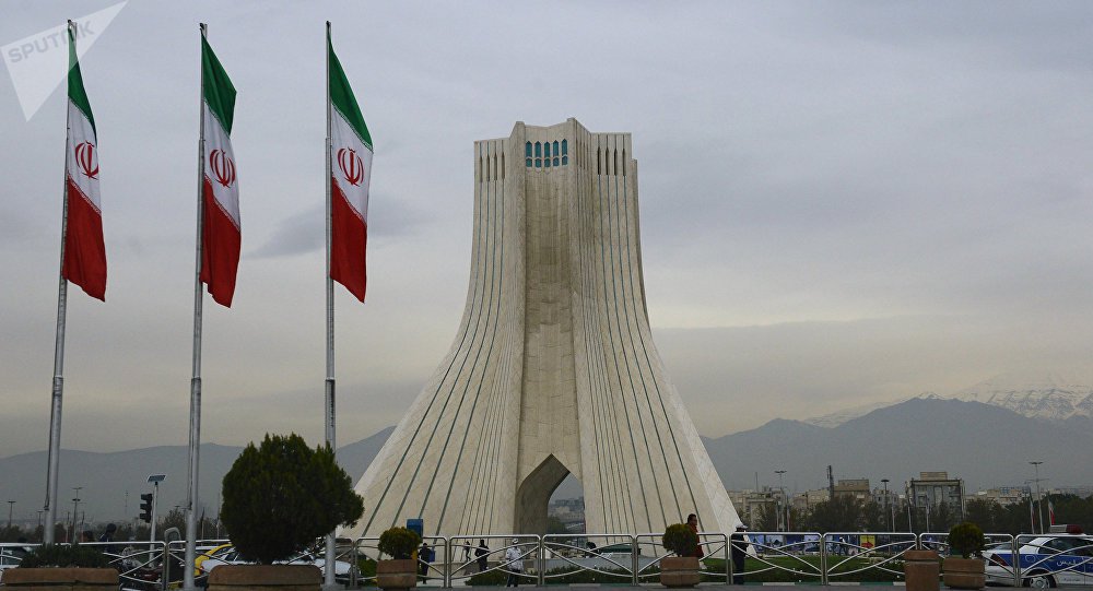 O Corpo da Guarda Revolucionária Islâmica do Irã (IRGC) condenou veementemente um ataque israelense a palestinos que protestavam contra o confisco de terras por Tel Aviv em 1976. A organização declarou que "não poupará esforços" para ajudar os palestinos a restaurar o que alegam ser seu por direito (Foto: Leonardo Attuch, attuch) O Corpo da Guarda Revolucionária Islâmica do Irã (IRGC) condenou veementemente um ataque israelense a palestinos que protestavam contra o confisco de terras por Tel Aviv em 1976. A organização declarou que "não poupará esforços" para ajudar os palestinos a restaurar o que alegam ser seu por direito
