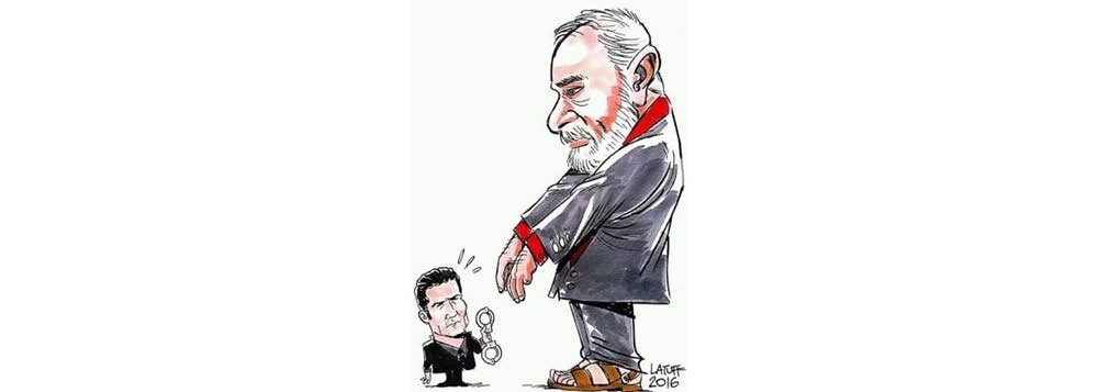 Moro manda prender Lula. A charge é de 2016, mas vale para o dia de hoje (Foto: Leonardo Attuch) Moro manda prender Lula. A charge é de 2016, mas vale para o dia de hoje
