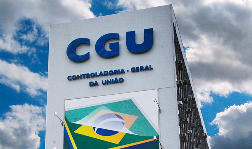 Um levantamento da Controladoria Geral da União (CGU) aponta que o motivo principal da demissão de 142 funcionários do governo federal no primeiro trimestre deste ano foi corrupção: 89 deles foram afastados por usar os cargos para proveito pessoal, receber propinas ou causar prejuízos ao erário; um recorde desde 2003, quando a pesquisa começou a ser feita (Foto: Leonardo Lucena) Um levantamento da Controladoria Geral da União (CGU) aponta que o motivo principal da demissão de 142 funcionários do governo federal no primeiro trimestre deste ano foi corrupção: 89 deles foram afastados por usar os cargos para proveito pessoal, receber propinas ou causar prejuízos ao erário; um recorde desde 2003, quando a pesquisa começou a ser feita
