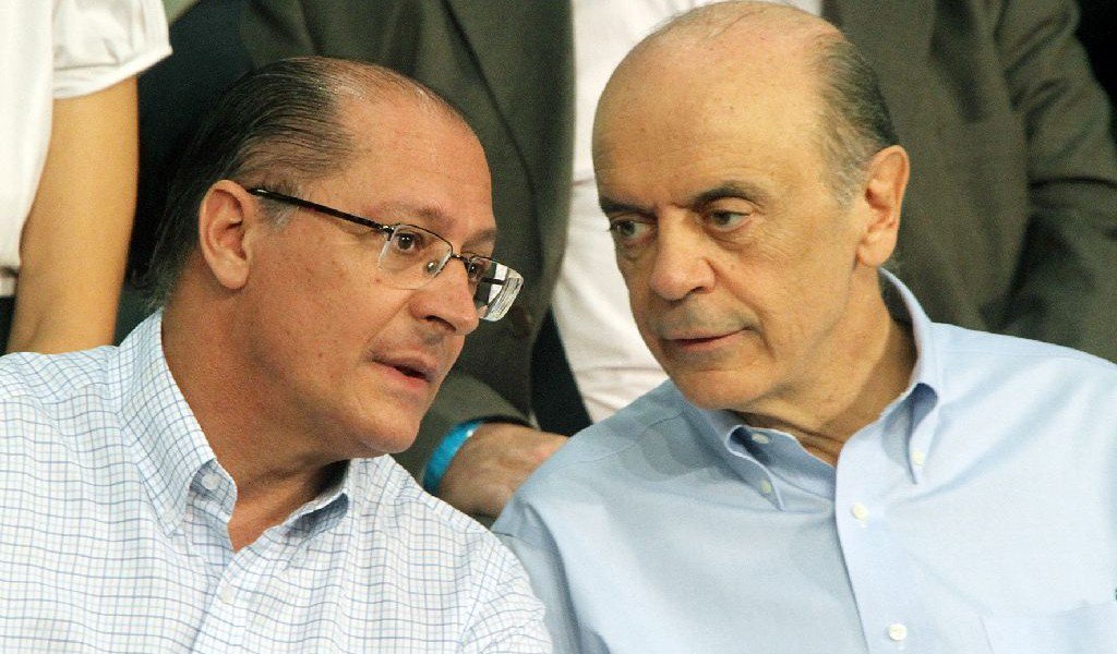 Depois de confirmar propina de R$ 35 milhões ao senador Aécio Neves por meio de seu amigo Alexandre Accioly, a Andrade Gutierrez separou documentos para adensar informações sobre obras no metrô e no Rodoanel de SP – marcas das gestões de José Serra e Geraldo Alckmin; entre eles, um e-mail, que registra um encontro com membros do partido e uma agenda que mostra quem participou da reunião (Foto: Aquiles Lins) Depois de confirmar propina de R$ 35 milhões ao senador Aécio Neves por meio de seu amigo Alexandre Accioly, a Andrade Gutierrez separou documentos para adensar informações sobre obras no metrô e no Rodoanel de SP – marcas das gestões de José Serra e Geraldo Alckmin; entre eles, um e-mail, que registra um encontro com membros do partido e uma agenda que mostra quem participou da reunião
