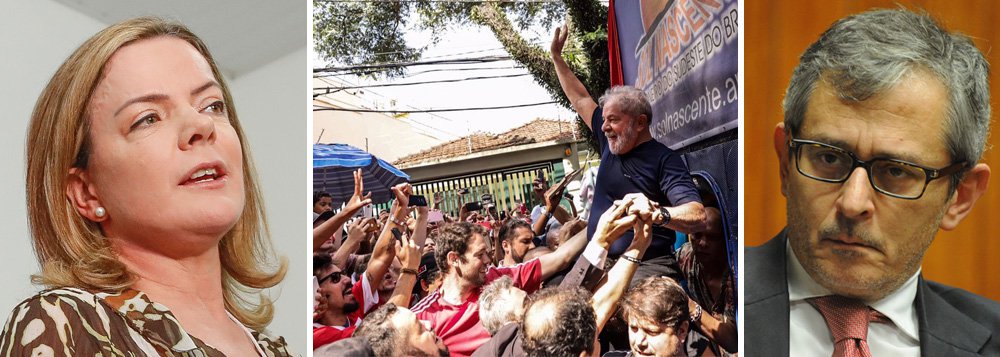 "Ao excluir o nome de Lula das principais cartelas de sua próxima pesquisa, registrada no TSE, o Instituto Datafolha tenta manipular a realidade e o sentimento popular amplamente favorável ao nosso candidato", diz a senadora Gleisi Hoffmann (PT-PR); Datafolha pretende divulgar pesquisa sem Lula neste domingo, embora o ex-presidente seja o líder, com 35% dos votos, e a lei brasileira não proíba que um presidiário – ainda mais um preso político – possa disputar as eleições; no dia 15 de agosto, a candidatura Lula será registrada (Foto: Leonardo Attuch) "Ao excluir o nome de Lula das principais cartelas de sua próxima pesquisa, registrada no TSE, o Instituto Datafolha tenta manipular a realidade e o sentimento popular amplamente favorável ao nosso candidato", diz a senadora Gleisi Hoffmann (PT-PR); Datafolha pretende divulgar pesquisa sem Lula neste domingo, embora o ex-presidente seja o líder, com 35% dos votos, e a lei brasileira não proíba que um presidiário – ainda mais um preso político – possa disputar as eleições; no dia 15 de agosto, a candidatura Lula será registrada