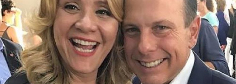 Os promotores de Justiça do Gaeco e do Patrimônio Público e Social da Capital Neudival Mascarenhas, Letícia Ravacci e José Carlos Blat. fizeram busca e apreensão na casa de Denise Abreu, ex-diretora do Ilume (departamento de iluminação pública do município de São Paulo) e as instalações do Ilume por causa de um escândalo que estourou em que Denise demonstrava preferência por um dos consórcios na disputa pelo contrato da maior PPP de iluminação do mundo; o contrato é de R$ 7 bilhões com validade de 20 anos (Foto: Leonardo Lucena) Os promotores de Justiça do Gaeco e do Patrimônio Público e Social da Capital Neudival Mascarenhas, Letícia Ravacci e José Carlos Blat. fizeram busca e apreensão na casa de Denise Abreu, ex-diretora do Ilume (departamento de iluminação pública do município de São Paulo) e as instalações do Ilume por causa de um escândalo que estourou em que Denise demonstrava preferência por um dos consórcios na disputa pelo contrato da maior PPP de iluminação do mundo; o contrato é de R$ 7 bilhões com validade de 20 anos