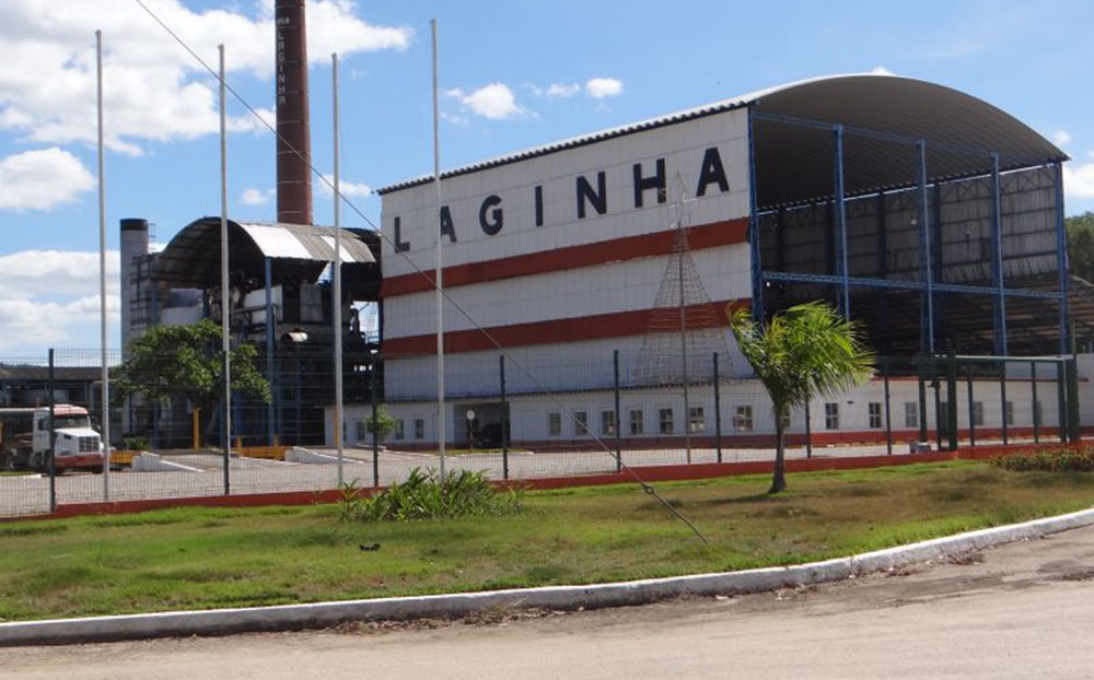 A 1ª Vara de Coruripe expediu alvará para a liberação de mais de R$ 18,4 milhões destinado ao pagamento de até cinco salários mínimos aos credores trabalhistas da massa falida da Laginha Agroindustrial; o valor do alvará deverá ser transferido para uma conta judicial aberta com a finalidade de realizar o pagamento dos credores; são 5.534 reclamações trabalhistas em Alagoas, divididas em 21 Varas do Trabalho (Foto: Voney Malta) A 1ª Vara de Coruripe expediu alvará para a liberação de mais de R$ 18,4 milhões destinado ao pagamento de até cinco salários mínimos aos credores trabalhistas da massa falida da Laginha Agroindustrial; o valor do alvará deverá ser transferido para uma conta judicial aberta com a finalidade de realizar o pagamento dos credores; são 5.534 reclamações trabalhistas em Alagoas, divididas em 21 Varas do Trabalho