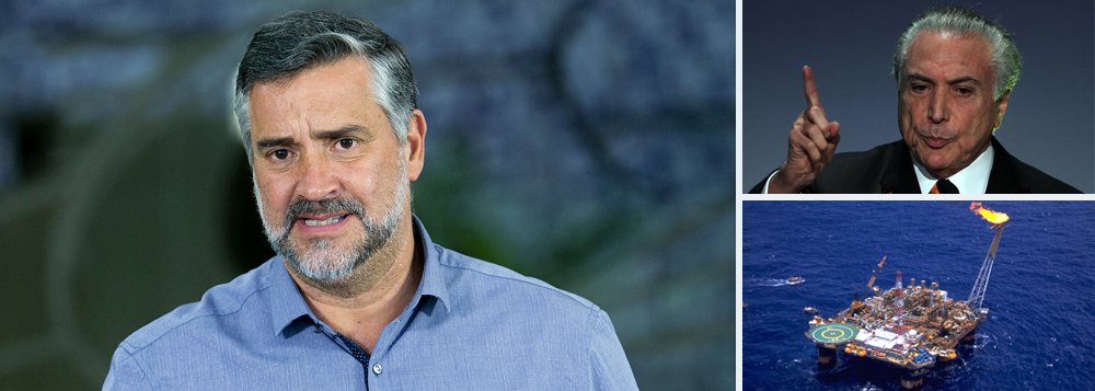 Semana será marcada pela discussão sobre as MPs do governo Temer, que tratam da redução do preço do óleo diesel; oposição afirma que irá trabalhar para fazer alterações que não representem o repasse desta conta para os trabalhadores; "Não aceitamos deixar, por exemplo, que sejam retirados recursos destinados no orçamento para áreas sociais quando temos em vigor a MP do trilhão, que beneficia as grandes empresas de petróleo. São estas grandes empresas que vão ter de ajudar a fechar essa conta", disse o líder do PT na Câmara, Paulo Pimenta (Foto: Paulo Emílio) Semana será marcada pela discussão sobre as MPs do governo Temer, que tratam da redução do preço do óleo diesel; oposição afirma que irá trabalhar para fazer alterações que não representem o repasse desta conta para os trabalhadores; "Não aceitamos deixar, por exemplo, que sejam retirados recursos destinados no orçamento para áreas sociais quando temos em vigor a MP do trilhão, que beneficia as grandes empresas de petróleo. São estas grandes empresas que vão ter de ajudar a fechar essa conta", disse o líder do PT na Câmara, Paulo Pimenta