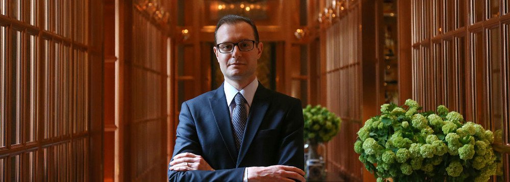 O advogado Cristiano Zanin Martinsre reforçou que a defesa batalhará pela anulação da condenação do ex-presidente no caso do sítio em Atibaia se as delações forem enviadas de fato a outro juízo; "O processo deve, portanto, ser declarado nulo se tramitou perante um juiz que não tinha competência para processar e julgar a ação" (Foto: Leonardo Lucena) O advogado Cristiano Zanin Martinsre reforçou que a defesa batalhará pela anulação da condenação do ex-presidente no caso do sítio em Atibaia se as delações forem enviadas de fato a outro juízo; "O processo deve, portanto, ser declarado nulo se tramitou perante um juiz que não tinha competência para processar e julgar a ação"