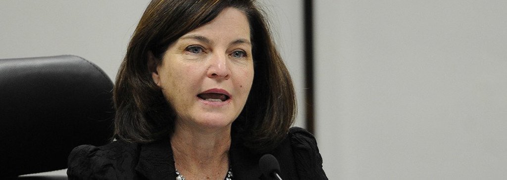 Ontem, 30 de abril, a procuradora Raquel Dodge confirmou definitivamente ao que veio à frente da Procurador Geral da República. O "reloginho do golpe", como chamou Tereza Cruvinel tempos atrás, ganhou uma substituta à altura (Foto: Fernando Rosa) Ontem, 30 de abril, a procuradora Raquel Dodge confirmou definitivamente ao que veio à frente da Procurador Geral da República. O "reloginho do golpe", como chamou Tereza Cruvinel tempos atrás, ganhou uma substituta à altura