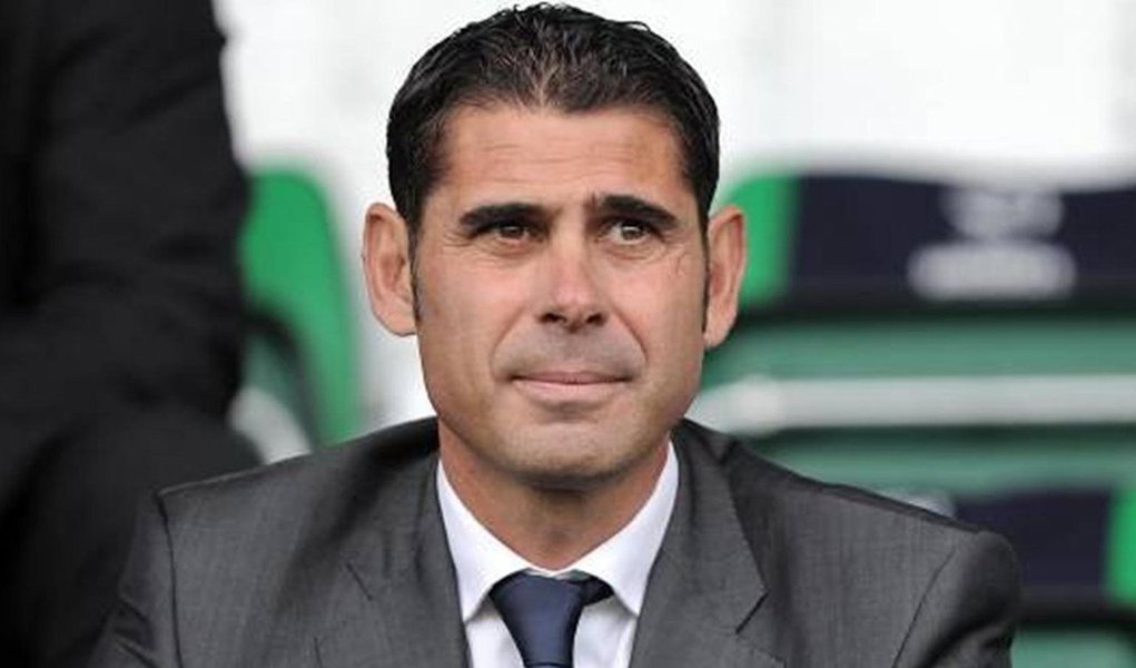 A Federação espanhola já anunciou o nome do treinador que vai substituir Julen Lopetegui: é o ex-jogador Fernando Hierro; a Espanha, uma das favoritas ao título, estreia no Mundial 2018 depois de amanhã, contra Portugal (Foto: Paulo Emílio) A Federação espanhola já anunciou o nome do treinador que vai substituir Julen Lopetegui: é o ex-jogador Fernando Hierro; a Espanha, uma das favoritas ao título, estreia no Mundial 2018 depois de amanhã, contra Portugal