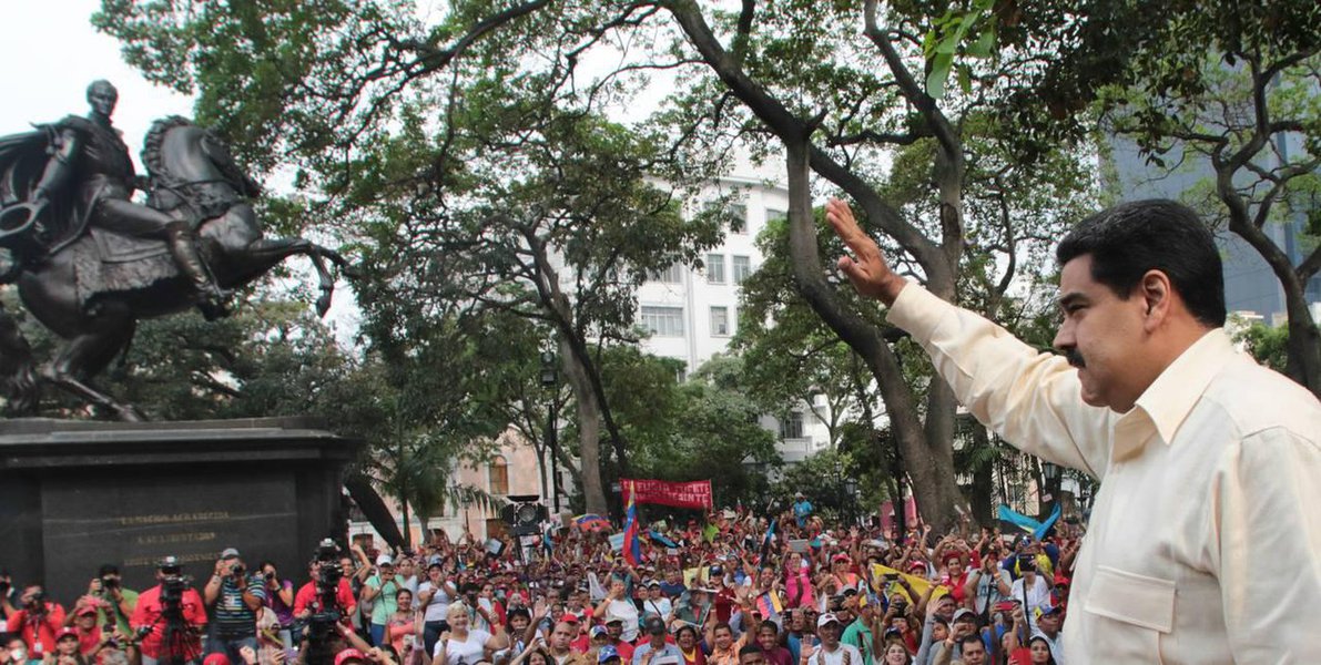 Na passagem do aniversário do Grito da Independência em Caracas, o líder venezuelano voltou a demonstrar decisão de enfrentar as ameaças dos EUA (Foto: Reinaldo) Na passagem do aniversário do Grito da Independência em Caracas, o líder venezuelano voltou a demonstrar decisão de enfrentar as ameaças dos EUA