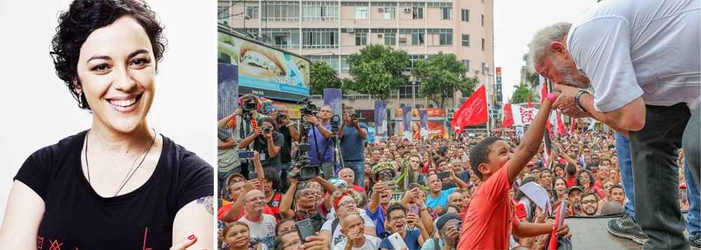 A filósofa e escritora Marcia Tiburi participou nesta sexta-feira, 6, do ato em São Bernardo do Campo em defesa do ex-presidente Lula. Em declaração ao 247, Tiburi destacou a ilegalidade contra Lula; "A sua prisão vai ser um ato de violência radical à Constituição e ao sentido do Direito e da Justiça. Vamos pensar na presunção de inocência, porque hoje é Lula e amanhã pode ser você", disse ela (Foto: Aquiles Lins) A filósofa e escritora Marcia Tiburi participou nesta sexta-feira, 6, do ato em São Bernardo do Campo em defesa do ex-presidente Lula. Em declaração ao 247, Tiburi destacou a ilegalidade contra Lula; "A sua prisão vai ser um ato de violência radical à Constituição e ao sentido do Direito e da Justiça. Vamos pensar na presunção de inocência, porque hoje é Lula e amanhã pode ser você", disse ela