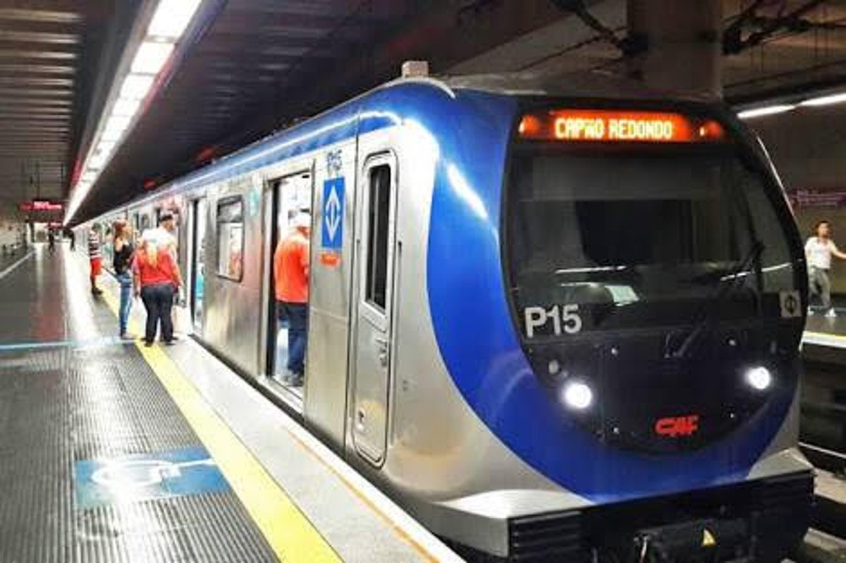 A Estação Eucaliptos do Metrô de São Paulo foi prometida para janeiro, mas fontes do Governo Alckmin dizem que a entrega atrasou novamente; Outras três estações estão previstas para fevereiro, mas como a Moema está com obras muito inacabadas, a previsão é de mais atrasos (Foto: Luiz Henrique Dias) A Estação Eucaliptos do Metrô de São Paulo foi prometida para janeiro, mas fontes do Governo Alckmin dizem que a entrega atrasou novamente; Outras três estações estão previstas para fevereiro, mas como a Moema está com obras muito inacabadas, a previsão é de mais atrasos
