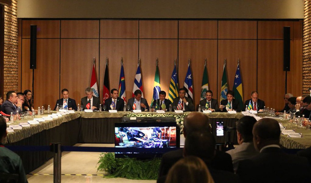 A implantação de uma política nacional para a segurança pública e para o sistema penitenciário depende da montagem de um sistema regional de operação coordenada; entre as ações está a implantação de um sistema de inteligência para cadastro e acompanhamento de facções; essa tecnologia base já existe e foi desenvolvida pelo Estado do Piauí onde presos e criminosos podem ser monitorados em um sistema de informação que inclui dados policiais e georreferenciamento (Foto: Voney Malta) A implantação de uma política nacional para a segurança pública e para o sistema penitenciário depende da montagem de um sistema regional de operação coordenada; entre as ações está a implantação de um sistema de inteligência para cadastro e acompanhamento de facções; essa tecnologia base já existe e foi desenvolvida pelo Estado do Piauí onde presos e criminosos podem ser monitorados em um sistema de informação que inclui dados policiais e georreferenciamento