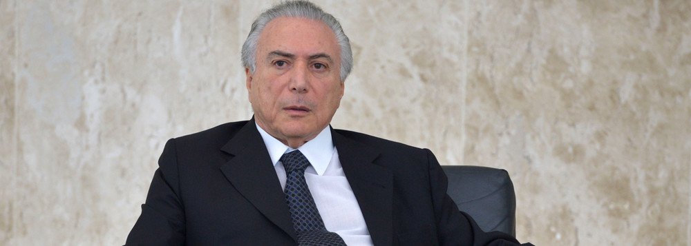 Brasília - O presidente em exercício, Michel Temer, recebe em cerimônia no Palácio do Planalto, cartas credenciais de seis embaixadores. (José Cruz/Agência Brasil) (Foto: Leonardo Lucena) Brasília - O presidente em exercício, Michel Temer, recebe em cerimônia no Palácio do Planalto, cartas credenciais de seis embaixadores. (José Cruz/Agência Brasil)