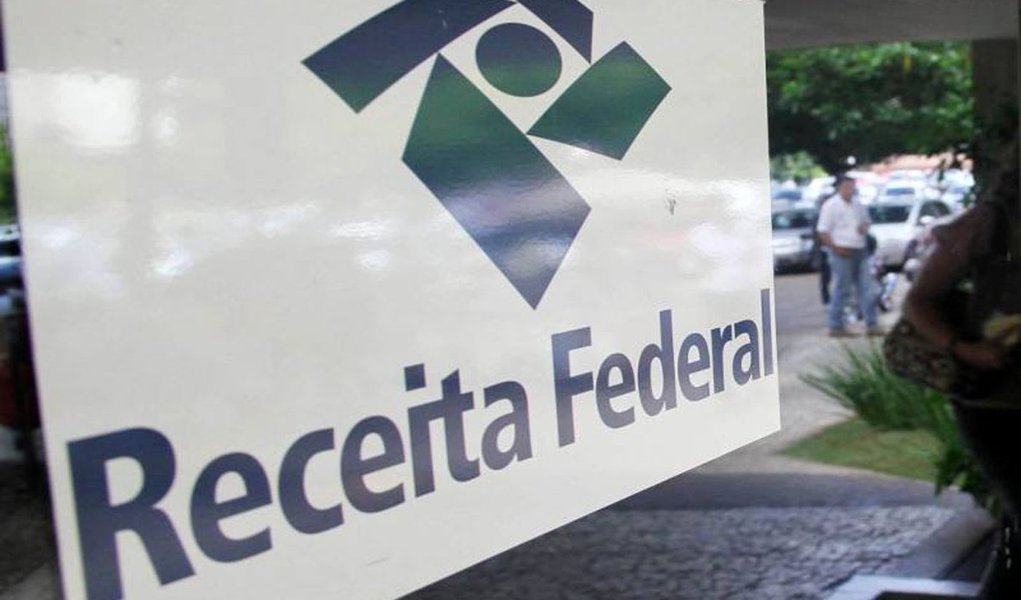 Arrecadação do governo federal fechou 2017 a R$ 1,342 trilhão, aumento real de 0,59% e no melhor resultado em dois anos, segundo dados da Receita Federal (Foto: Paulo Emílio) Arrecadação do governo federal fechou 2017 a R$ 1,342 trilhão, aumento real de 0,59% e no melhor resultado em dois anos, segundo dados da Receita Federal