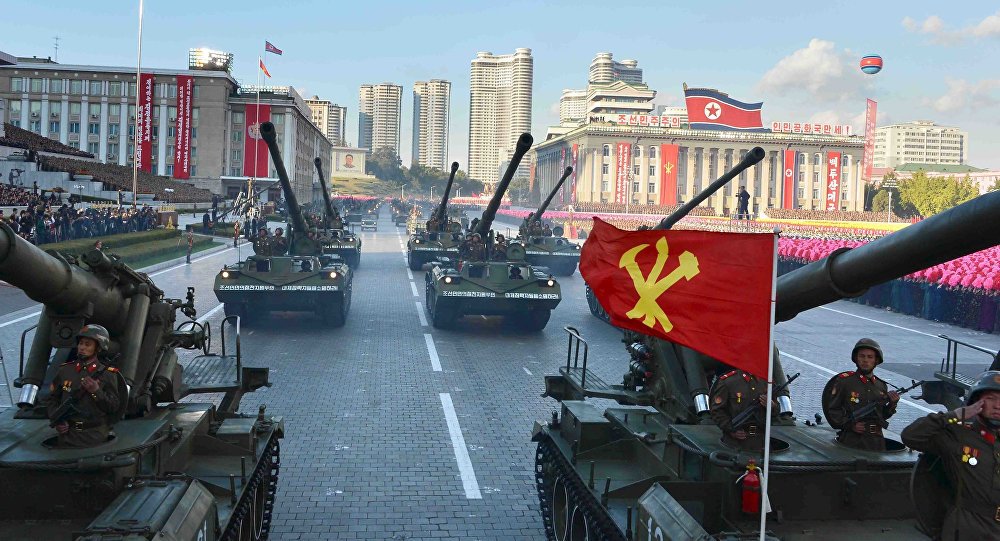Na quinta-feira (8) em Pyongyang, realiza-se o desfile militar que celebra o 70º aniversário da criação do Exército Popular da Coreia que foi estabelecido em 1948 pelo então líder do país, Kim Il-sung; Kim Jong-un assistiu ao desfile onde participam cerca de 13.000 militares; ele afirmou que a "Coreia do Norte é um poder militar de nível mundial" (Foto: Romulo Faro) Na quinta-feira (8) em Pyongyang, realiza-se o desfile militar que celebra o 70º aniversário da criação do Exército Popular da Coreia que foi estabelecido em 1948 pelo então líder do país, Kim Il-sung; Kim Jong-un assistiu ao desfile onde participam cerca de 13.000 militares; ele afirmou que a "Coreia do Norte é um poder militar de nível mundial"