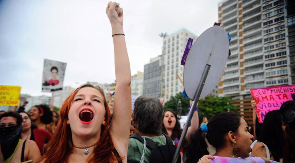 No 8 de março, todos reconhecem o papel da mulher na sociedade e no mundo profissional. Não deixa de ser uma homenagem justa e merecida. Mas, se pensarmos um pouco melhor, o ideal seria que manifestações como essa fossem desnecessárias (Foto: Carlos Giannazi) No 8 de março, todos reconhecem o papel da mulher na sociedade e no mundo profissional. Não deixa de ser uma homenagem justa e merecida. Mas, se pensarmos um pouco melhor, o ideal seria que manifestações como essa fossem desnecessárias