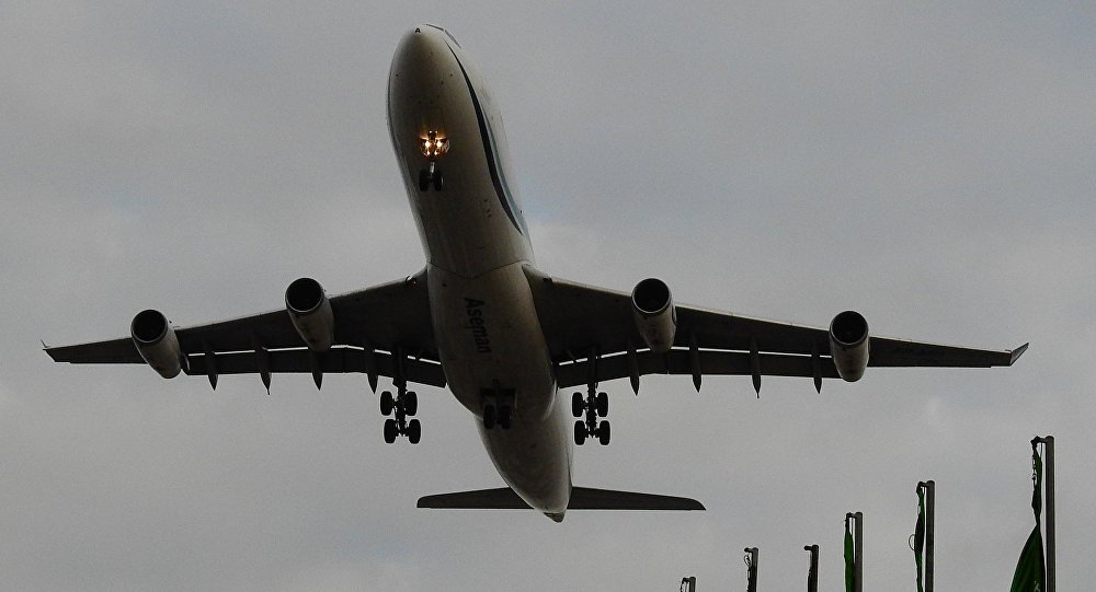 Segundo a mídia local, o avião estava realizando um voo entre as cidades iranianas de Teerã e Yasuj. O avião pertencia à companhia aérea Aseman Airlines. Uma edição local iraniana comunica que o piloto principal do avião que acidentou havia conseguido aterrissar uma aeronave com motor avariado no ano de 2013 (Foto: Leonardo Attuch) Segundo a mídia local, o avião estava realizando um voo entre as cidades iranianas de Teerã e Yasuj. O avião pertencia à companhia aérea Aseman Airlines. Uma edição local iraniana comunica que o piloto principal do avião que acidentou havia conseguido aterrissar uma aeronave com motor avariado no ano de 2013