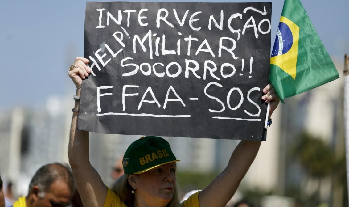 O jornalista Renato Rovai, da Revista Fórum, comenta em 10 pontos o significado da intervenção federal no Rio de Janeiro: "quando estamos sob intervenção militar, quem manda é o general", resume o jornalista; para Rovai, "entregar o poder civil às Forças Armadas pode começar aos poucos, mas dificilmente volta aos poucos e de forma rápida" (Foto: Charles Nisz) O jornalista Renato Rovai, da Revista Fórum, comenta em 10 pontos o significado da intervenção federal no Rio de Janeiro: "quando estamos sob intervenção militar, quem manda é o general", resume o jornalista; para Rovai, "entregar o poder civil às Forças Armadas pode começar aos poucos, mas dificilmente volta aos poucos e de forma rápida"