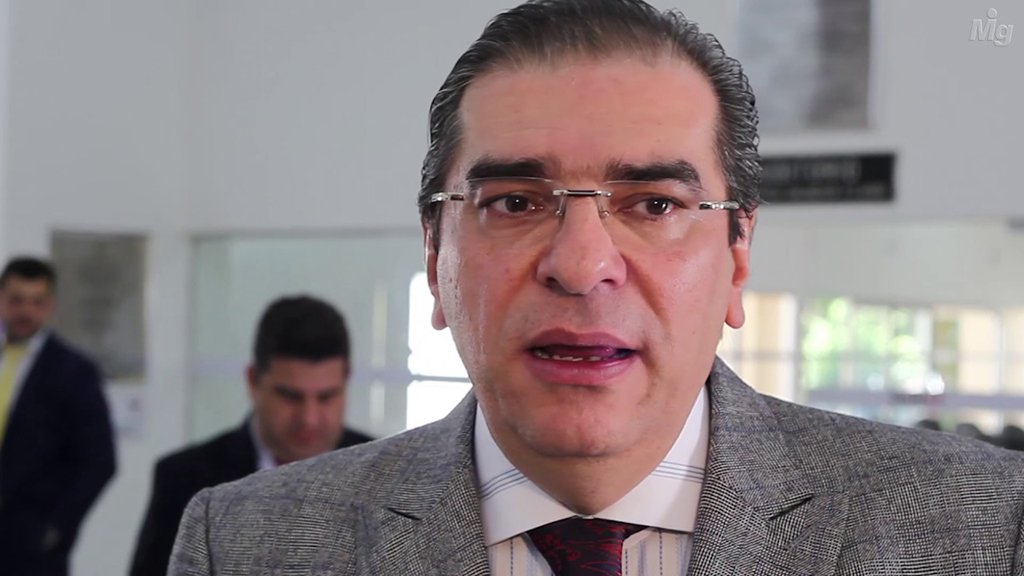 O advogado Luiz Flávio Borges D'Urso reverteu junto ao TRF-4 duas sentenças impostas ao ex-tesoureiro do PT João Vaccari Neto pelo juiz Sérgio Moro; o advogado acrescenta que ‘os recursos existem para diminuir as possibilidades de erros’; "Não existe um ser humano infalível, seja ele quem for poderá errar. Assim, quando uma decisão é reformada para absolver um acusado, inegável que o juízo que o condenou, errou" (Foto: Leonardo Lucena) O advogado Luiz Flávio Borges D'Urso reverteu junto ao TRF-4 duas sentenças impostas ao ex-tesoureiro do PT João Vaccari Neto pelo juiz Sérgio Moro; o advogado acrescenta que ‘os recursos existem para diminuir as possibilidades de erros’; "Não existe um ser humano infalível, seja ele quem for poderá errar. Assim, quando uma decisão é reformada para absolver um acusado, inegável que o juízo que o condenou, errou"