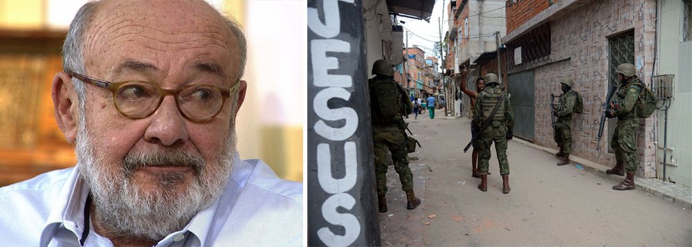 "A guerra declarada pelo governo brasileiro ao crime organizado no Rio de Janeiro mostrou até agora que tem um alvo prioritário: as 700 favelas da cidade onde vivem 1,1 milhão de cariocas"; ele pondera que nenhum esforço será válido se os consumidores de drogas não forem atacados também. "Os bacanas do asfalto da zona sul, onde vivem os grandes consumidores e seus fornecedores, podem continuar cheirando e traficando à vontade, sem medo" (Foto: Romulo Faro) "A guerra declarada pelo governo brasileiro ao crime organizado no Rio de Janeiro mostrou até agora que tem um alvo prioritário: as 700 favelas da cidade onde vivem 1,1 milhão de cariocas"; ele pondera que nenhum esforço será válido se os consumidores de drogas não forem atacados também. "Os bacanas do asfalto da zona sul, onde vivem os grandes consumidores e seus fornecedores, podem continuar cheirando e traficando à vontade, sem medo"