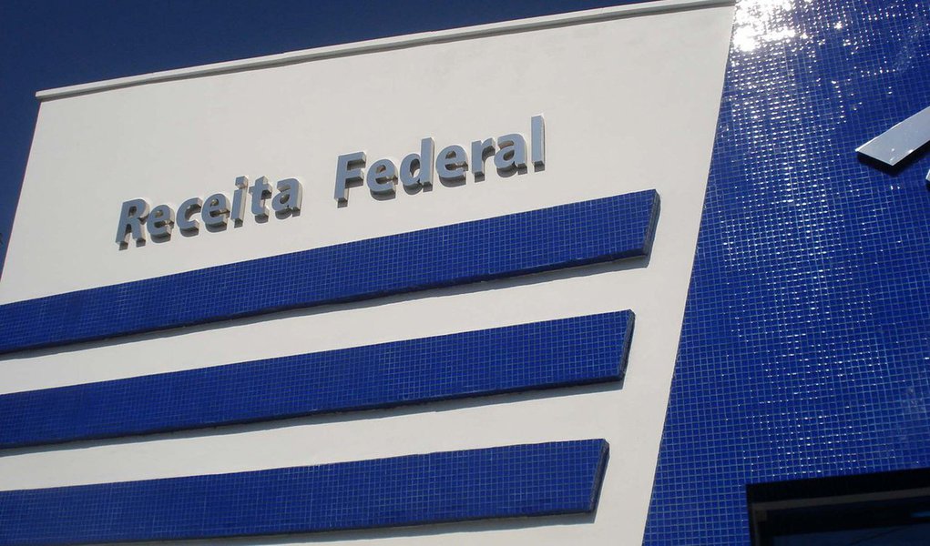 A Receita Federal cancelou o Cadastro Nacional da Pessoa Jurídica (CNPJ) de 15.158 microempreendedores individuais (MEIs) em Alagoas; o cancelamento aconteceu porque os empreendedores deixaram de transmitir a declaração anual do Simples Nacional e não fizeram o recolhimento tributário ao Fisco; Alagoas foi oitavo estado brasileiro que mais cancelou CNPJ de microempreendedores individuais; em todo o País a Receita cancelou 1.372.246 CNPJs (Foto: Voney Malta) A Receita Federal cancelou o Cadastro Nacional da Pessoa Jurídica (CNPJ) de 15.158 microempreendedores individuais (MEIs) em Alagoas; o cancelamento aconteceu porque os empreendedores deixaram de transmitir a declaração anual do Simples Nacional e não fizeram o recolhimento tributário ao Fisco; Alagoas foi oitavo estado brasileiro que mais cancelou CNPJ de microempreendedores individuais; em todo o País a Receita cancelou 1.372.246 CNPJs