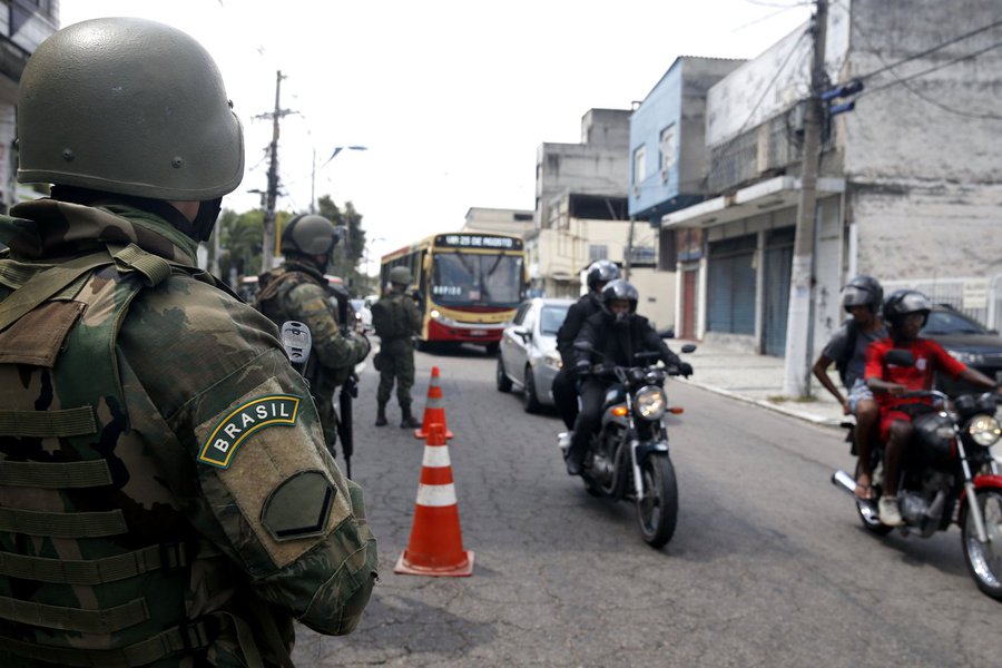 O problema da criminalidade é, pois, antes de tudo um problema social e vem condicionado pelo modelo de sociedade. Seria ilusório, portanto, analisar a criminalidade a partir de um ponto de vista natural, ontológico ou puramente abstrato desconectado da realidade social em que ela surge (Foto: Leonardo Yarochewsky) O problema da criminalidade é, pois, antes de tudo um problema social e vem condicionado pelo modelo de sociedade. Seria ilusório, portanto, analisar a criminalidade a partir de um ponto de vista natural, ontológico ou puramente abstrato desconectado da realidade social em que ela surge