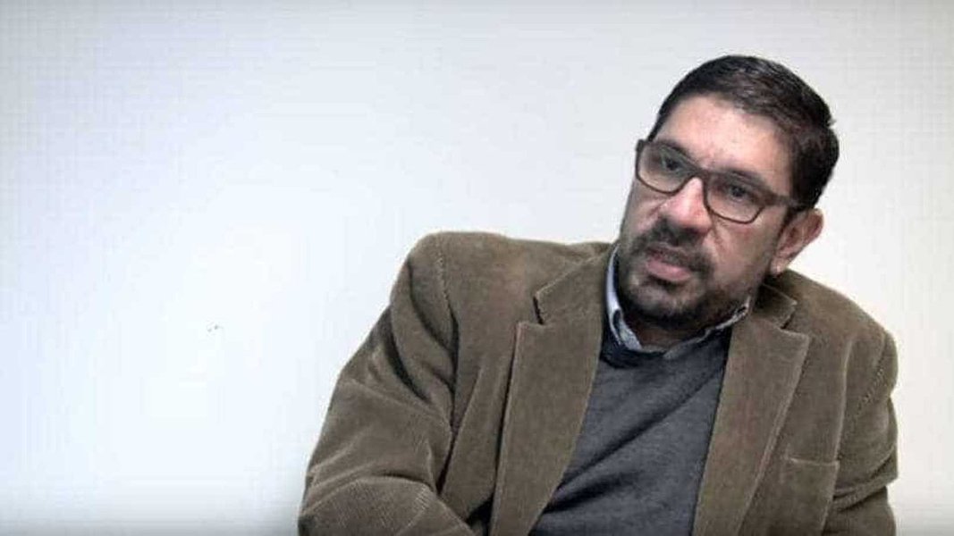 A Justiça de Portugal confirmou hoje (29) a extradição do empresário Raul Schmidt, preso em março de 2016 na primeira fase da Operação Lava Jato, para o Brasil; decisão do Tribunal Constitucional permitirá que Schmidt, que é brasileiro nato e foi naturalizado cidadão daquele país, possa responder pelos crimes de corrupção e lavagem de dinheiro em território brasileiro (Foto: Aquiles Lins) A Justiça de Portugal confirmou hoje (29) a extradição do empresário Raul Schmidt, preso em março de 2016 na primeira fase da Operação Lava Jato, para o Brasil; decisão do Tribunal Constitucional permitirá que Schmidt, que é brasileiro nato e foi naturalizado cidadão daquele país, possa responder pelos crimes de corrupção e lavagem de dinheiro em território brasileiro